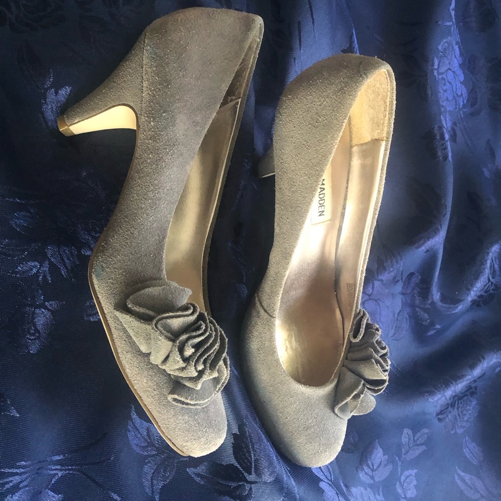Steve Madden grey suede heels, size 7